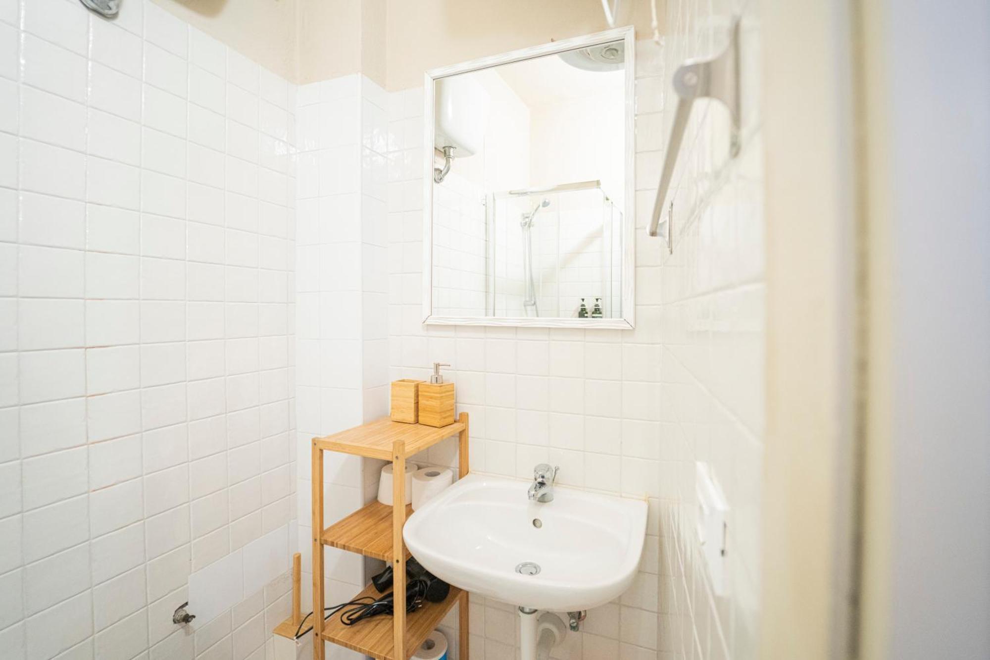 Il Leudo Dei Cinque Sensi Apartment เวอนาซซา ภายนอก รูปภาพ